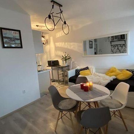 Apartman Jez - Free Parking, Self Check In Karlovac Zewnętrze zdjęcie