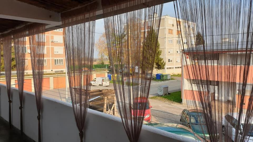 Apartman Jez - Free Parking, Self Check In Karlovac Zewnętrze zdjęcie